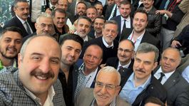 Mustafa Varanktan şampiyonluk pozu