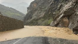 Derecik-Şemdinli kara yolu 2 gündür kapalı