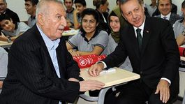 Türk sanayinin duayen ismi yaşamını yitirdi