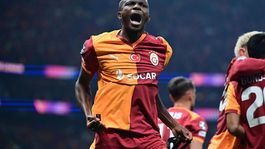 Fenerbahçe derbisi öncesi Osimhenden Okan Buruka mesaj