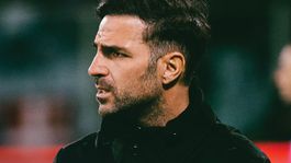 Cesc Fabregas, takımının finale çıkma umutlarını bitiren Hakan Çalhanoğluna methiyeler düzdü