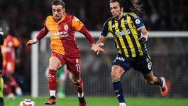 Galatasaray-Fenerbahçe derbisinin bilet fiyatları dudak uçuklattı