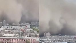 Görüntü Çin’in Sincan bölgesinden! Devasa bir toz bulutu oluştu