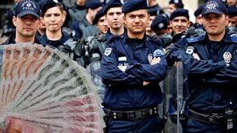 Polislerin maaşları değişiyor! İşte ünvanlara göre yeni tablo