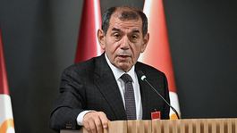 Dursun Özbekten Galatasaraylı oyuncuları sevinçten havaya uçuran karar