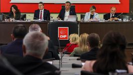 CHPde ihraç edilenler partiye dönüyor