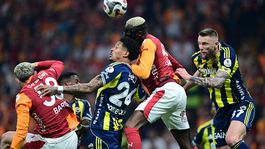 Fenerbahçede derbi sonrası ortalık fena karışmış: Kadro dışı bırakın