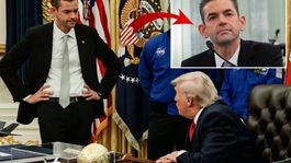 Trump, NASA Başkanının büyük kulaklarıyla dalga geçti