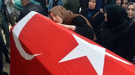 Alminanın cenazesinde gözyaşları sel oldu! Annenin ağıtları yürek dağladı