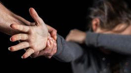 Bir ilimiz ayakta! 13 yaşındaki kız çocuğunu istismar eden 33 kişi tutuklandı