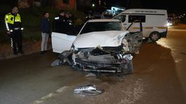 Çekiciye çarpıp otomobilden fırlayan Eda Taşkın kurtarılamadı