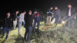 Uşakta tarlada yaşlı adam boğazı kesilmiş halde ölü bulundu