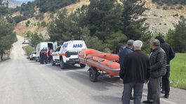 Kız çocuğu kazanın şokuyla kendini çaya attı, akıntıya kapılıp kayboldu