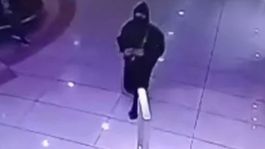 48 suç kaydı olan hırsız çarşaflı kıyafetle yakalandı