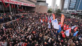 CHPli eski vekilden partisine salvolar: Hırsızın partisi olmaz