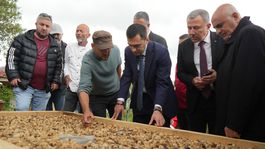 Kilosu 12 bin TLden satılıyor! Topraktaki altının hasadı başladı
