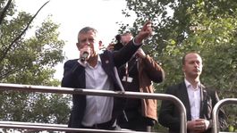 Özgür Özel, TBMM önünden kalabalığa seslendi: Sıktım dişimi ama artık yeter