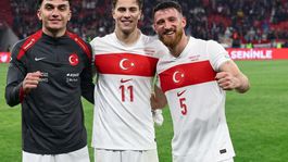 Borussia Dortmund Salih Özcana veda etti