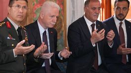 Vali Gül, çağ açıp çağ kapatan hükümdarı dualarla yad etti