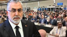 İsrailli diplomata Bakan Işıkhan ve Türk heyetinden protesto! Konuşmasını tamamlayamadı