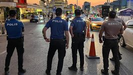İstanbulda dün akşam 1018 kişi gözaltına alındı