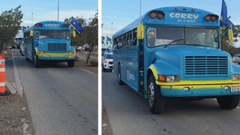 Tarihinde ilk kez Dünya Kupası’na katılacak olan Curaçao milli takımının otobüsü olay oldu