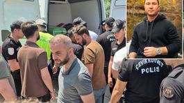 Polis memuru evinde ölü bulundu