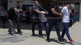 Çocuk parkında 10 kişiyi yaralayan saldırganlardan pes dedirten savunma