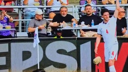 Amerikadan futbolseverleri şaşırtan görüntüler gelmeye devam ediyor