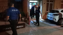 İzmirde evde çıkan yangında hayatını kaybetti