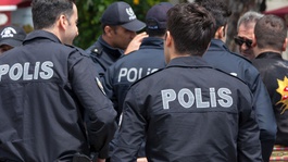 NATO Zirvesi için düğmeye basıldı! Polis üniformalarında dikkat çeken değişiklik