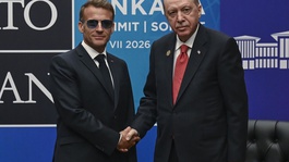 NATO Zirvesinde kritik temas! Erdoğan, Macron ile görüştü