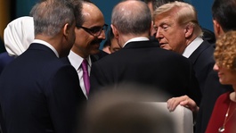 Trump doğrudan Erdoğanın yanına gitti! İşte 4lü mini zirvede konuşulanlar