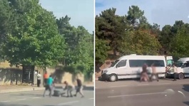 Kocaelide 4 kişilik grup, bir kişiyi cadde ortasında demir sopalarla darbetti
