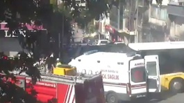 Fatihte otobüs ile ambulans çarpıştı: 5 yaralı
