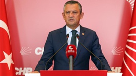 Özgür Özelin ekibi olağanüstü kurultay için çağrı heyeti talebiyle mahkemeye başvurdu