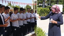 Ömer Halisdemirin kabrine ziyaretçi akını: Oğluma onun adını verdim