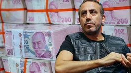 20 yıllık yol arkadaşı Haluk Leventi sattı