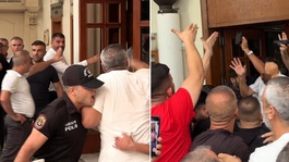 Adanada servis plakası ihalesine tepki! Belediye önünde arbede çıktı