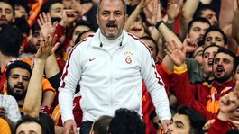 Gözaltındaki UltrAslan taraftar grubunun lideri Sebahattin Şirinin evinden cephanelik çıktı