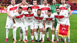 Milli futbolcu Deniz Gülün evi soyuldu! Zarar çok büyük