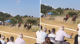 Kastamonu’da festivalde at yarışında kaza: 1 jokey yaralı, 2 at öldü