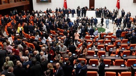 AK Partiye geçeceği söylenen Ümit Dikbayırdan sürpriz karar