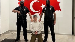 Kırmızı bültenle aranan örgüt lideri, tüm engellemelere rağmen Türkiyeye getirildi