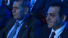 Dursun Özbek ve Abdullah Kavukcunun o halini gören taraftarlar delirdi
