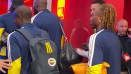 NGolo Kante yine taraftarı mest etti
