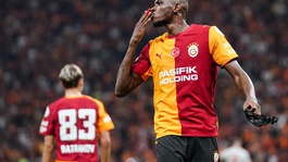 Galatasaray, Göztepeyi 5 gollü maçta zor da olsa yendi