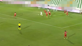 Muğlaspor-Boluspor maçındaki reklam panolarını görenler inanamadı