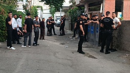 Batmanda annesini öldürüp çöp konteynerine attı, emniyete gidip teslim oldu