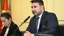 AK Partiye geçen başkandan dikkat çeken çıkış! Mansur Yavaşa övgü, geçmişe eleştiri